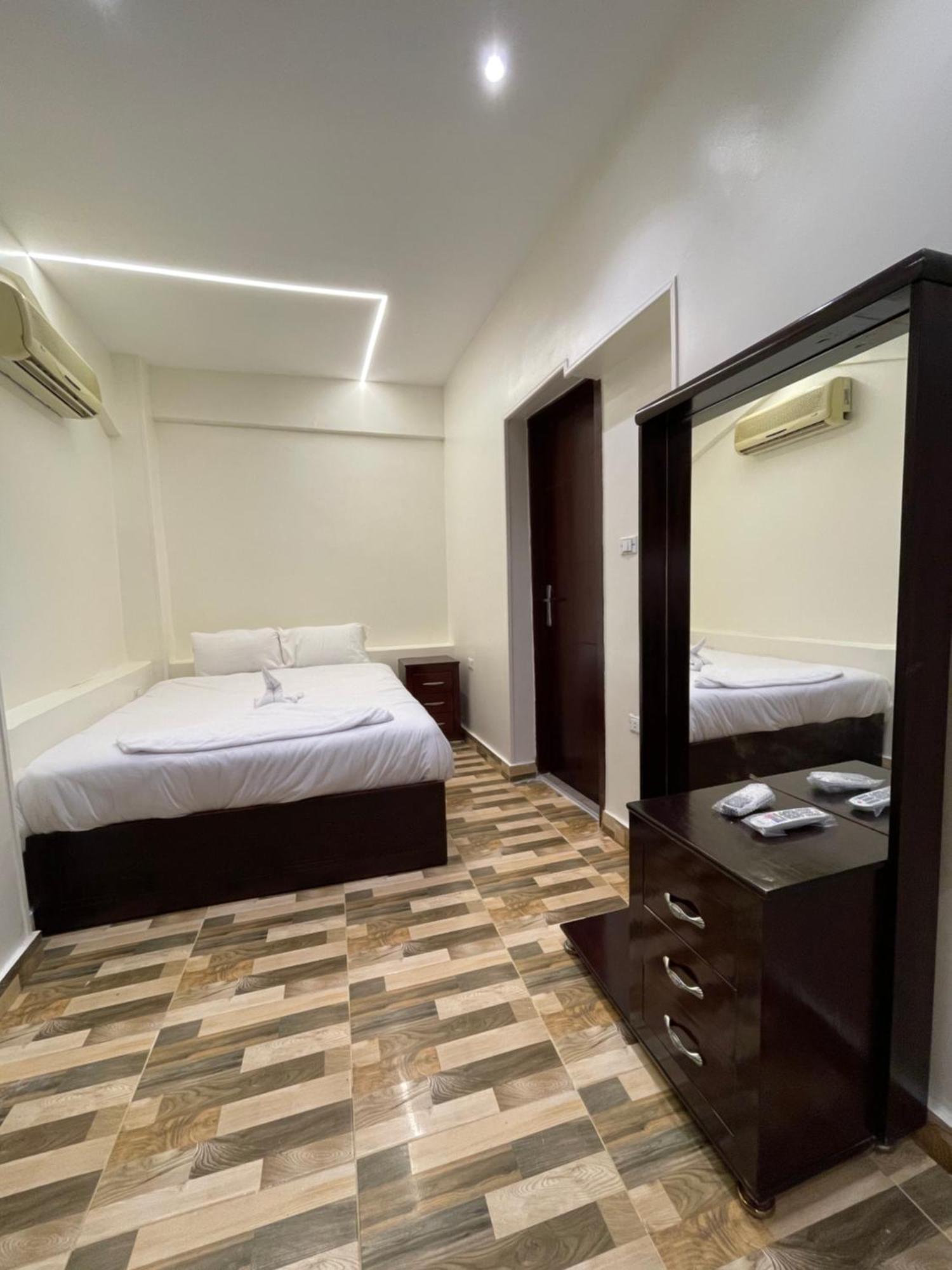 Basha Pyramids Inn Kafrat al Jabal Exterior foto
