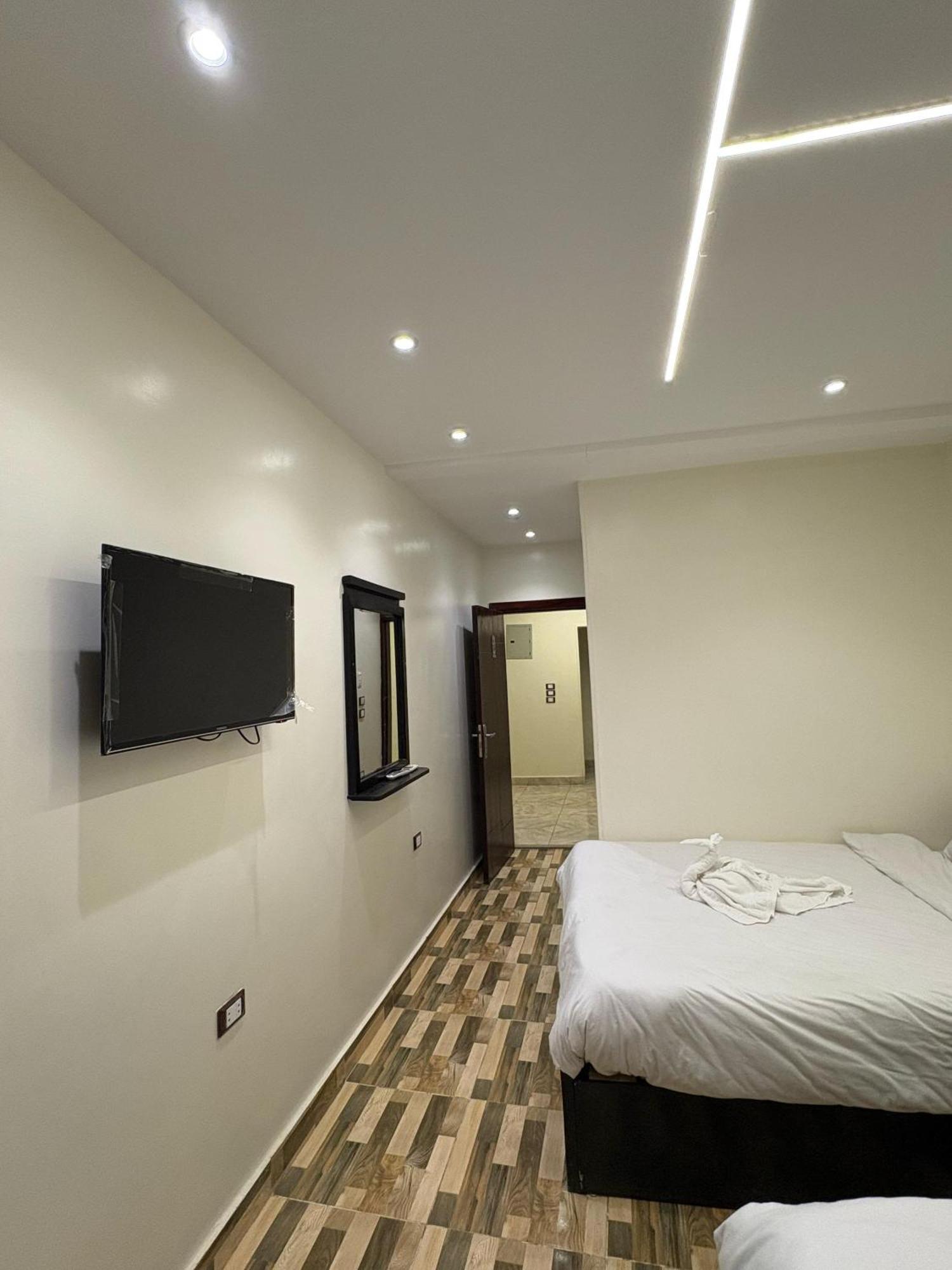 Basha Pyramids Inn Kafrat al Jabal Exterior foto